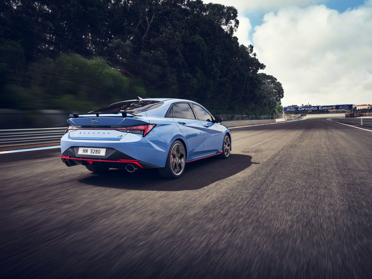 2022 Hyundai Elantra N Debuts with 286 Horsepower