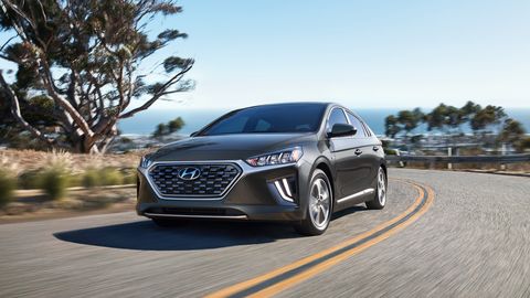 Respect lobby B olie 2022 Hyundai Ioniq Review, Pricing, and Specs