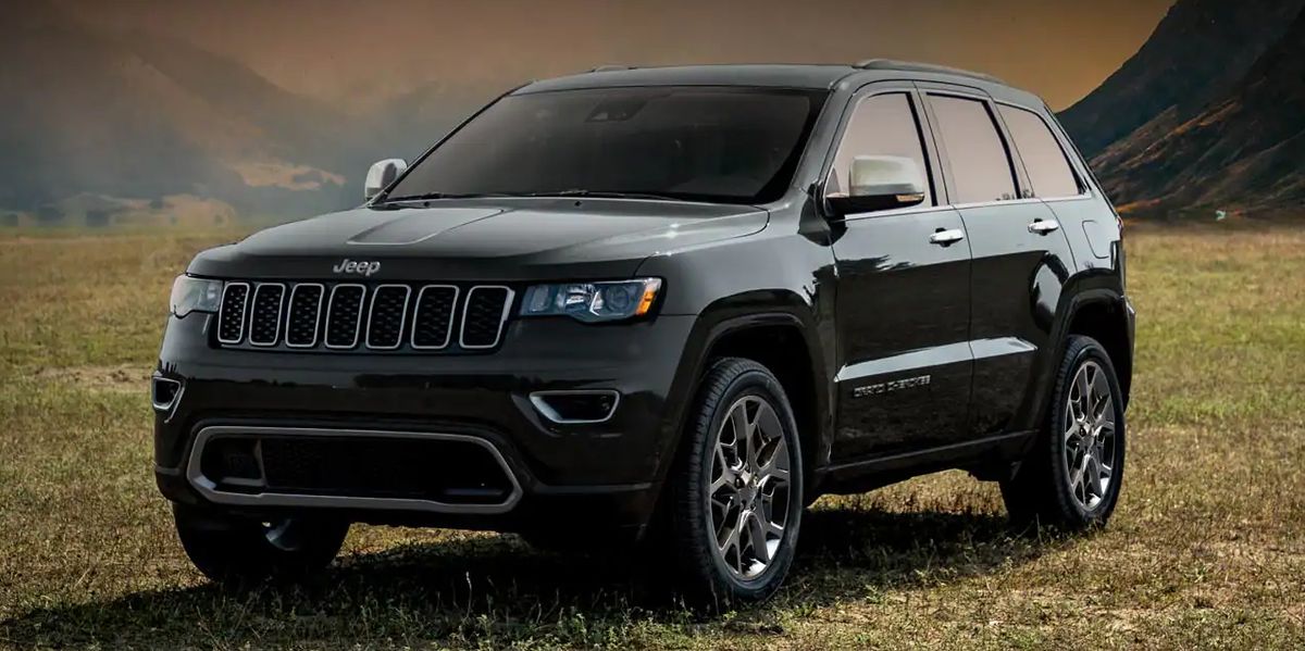 FYI, Jeep Is Still Selling the Old Grand Cherokee