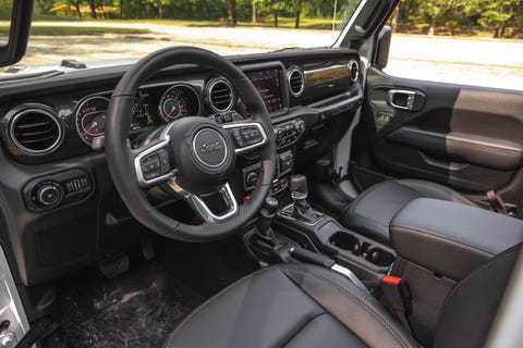 View Photos of the 2021 Jeep Wrangler Rubicon 392