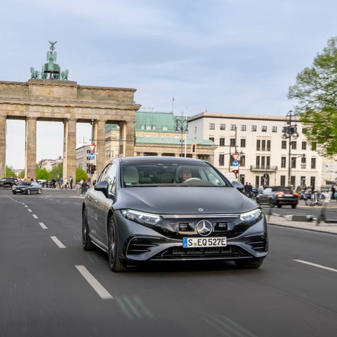 2022 Mercedes-Benz EQS with Drive Pilot