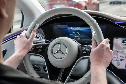 2022 Mercedes-Benz EQS with Drive Pilot 2022 mercedesbenz eqs with drive pilot