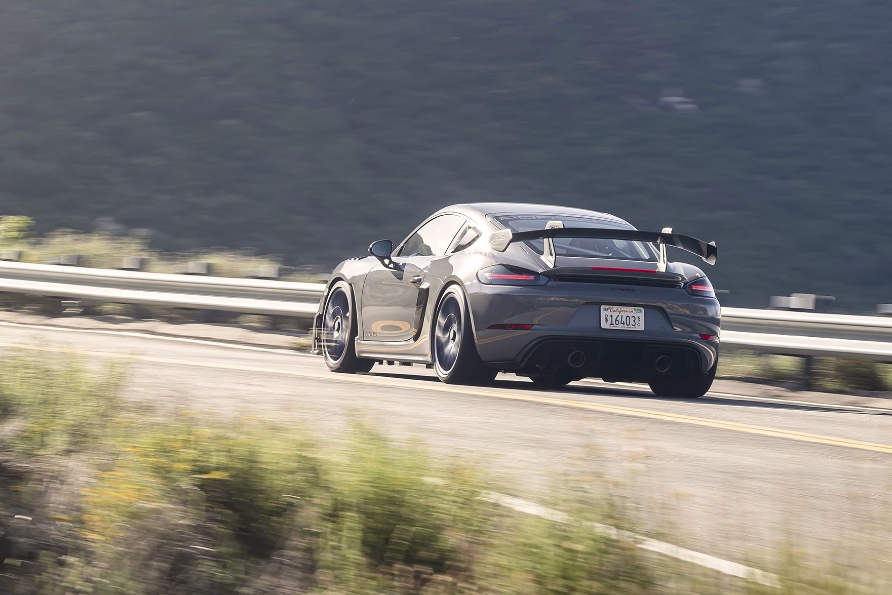 The Porsche GT4 RS Is the Cayman That Finally Beats the 911