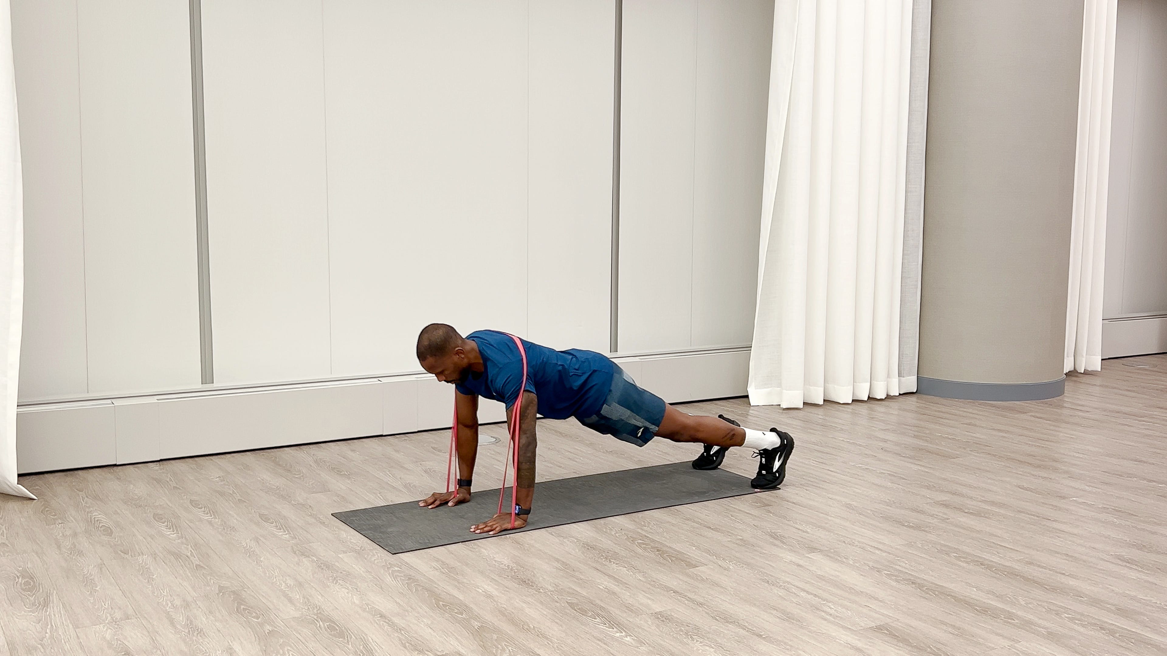 This Beginner-Friendly Resistance Band Workout Does What Dumbbells Can't
