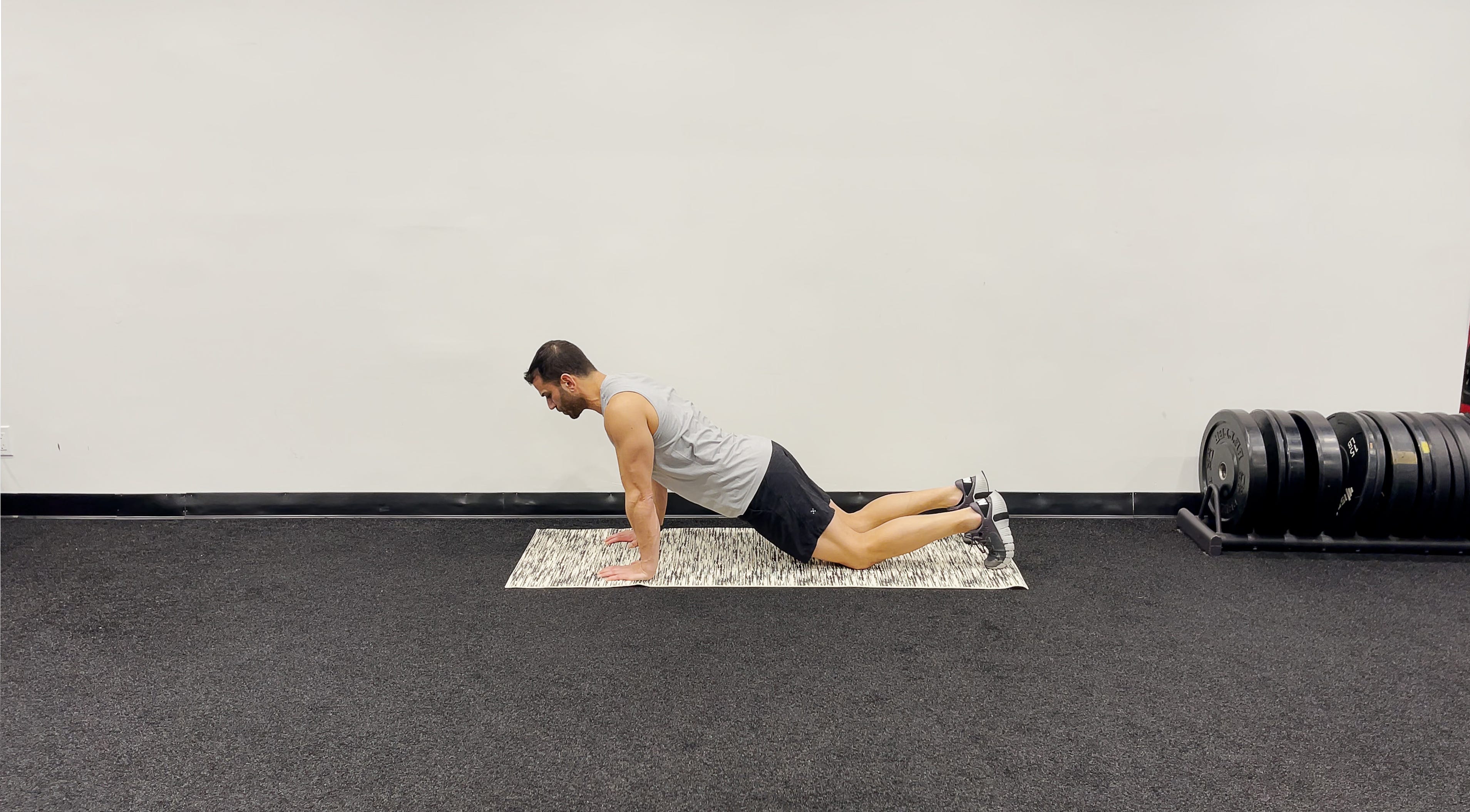 This Bodyweight Arm Workout Puts More Power in Your Arm Swing