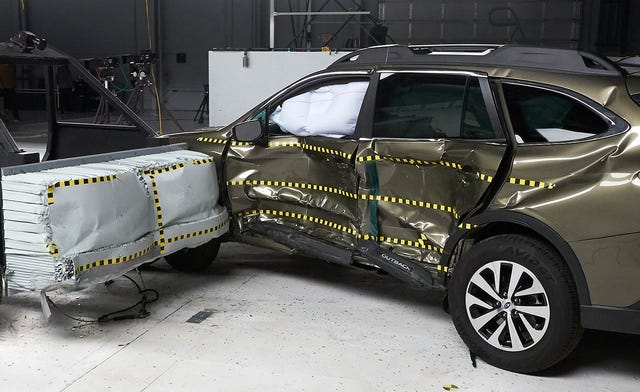 2022 subaru outback side crash testing