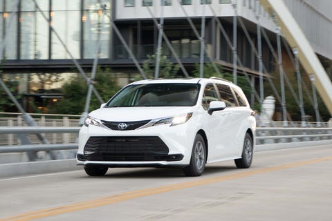 toyota sienna le 2022