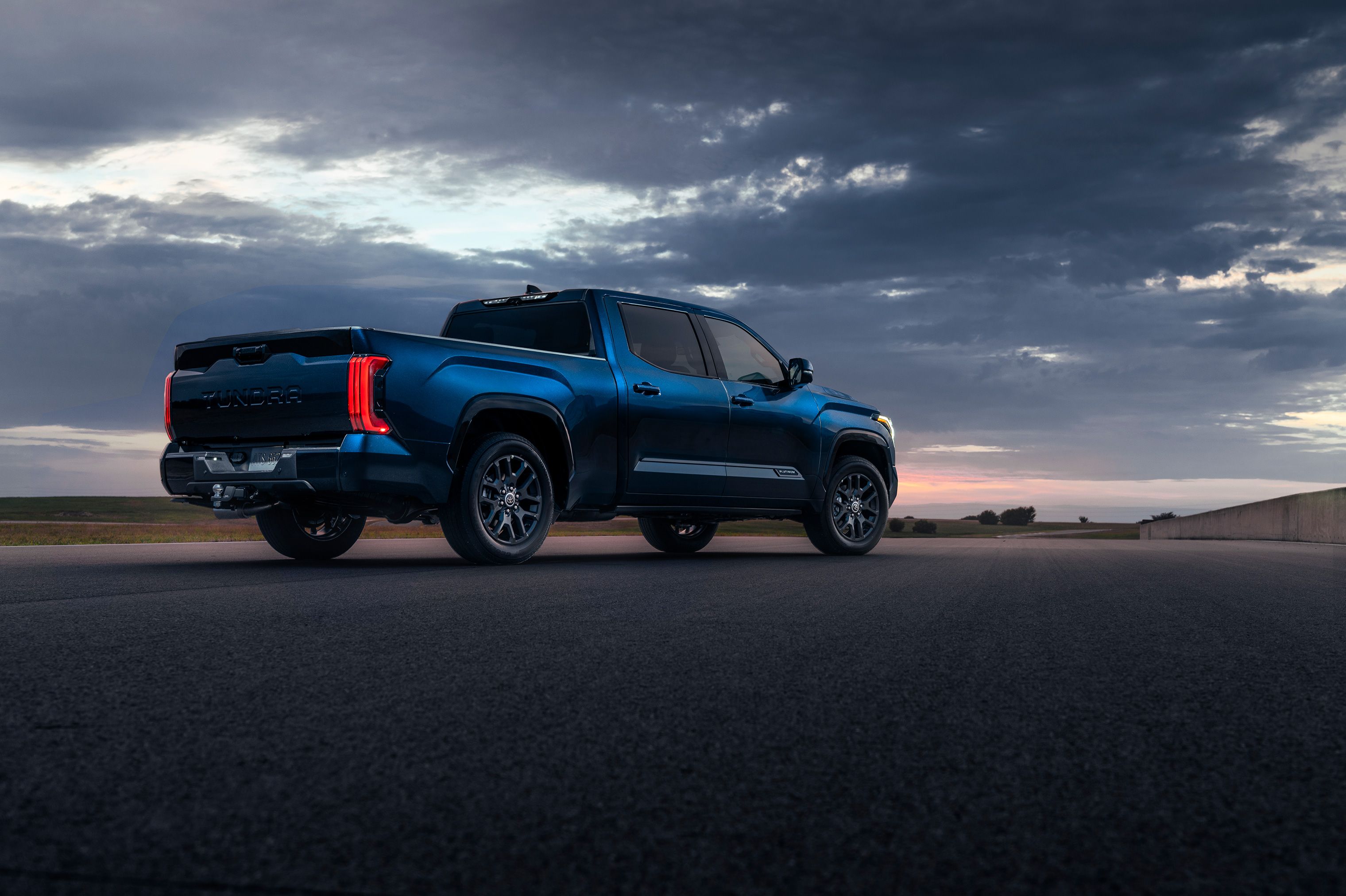 Toyota Extends Its Hybrid Strategy To The Full Size Tundra Pickup Truck