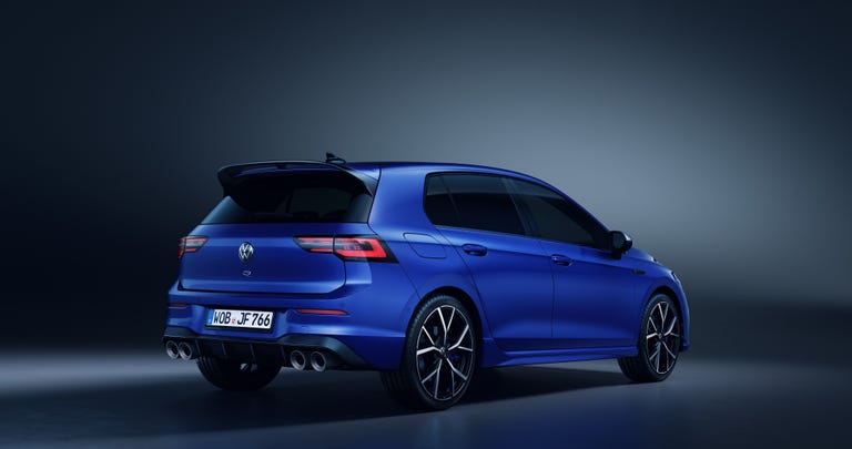 2022-volkswagen-golf-r-102-1604436071.jpg?crop=0.866xw:1.00xh;0.0646xw,0&resize=768:*