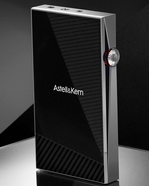 astell and kern digital and analog signal processing device