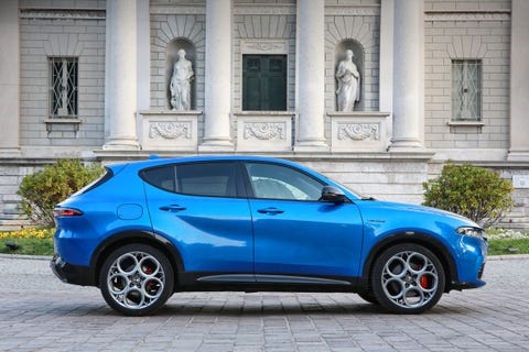 2023 Alfa Romeo Tonale: The Brand's Smallest SUV Holds Promise