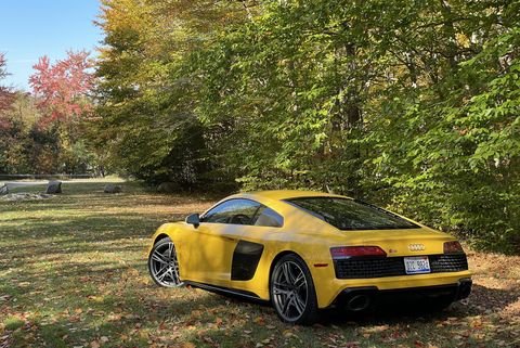 2023 audi r8 coupe yellow