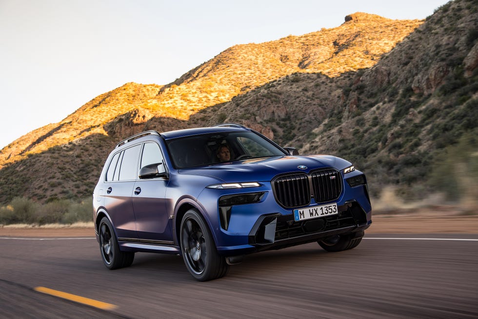 រូបភាព៖ 2023 BMW X7 M60i