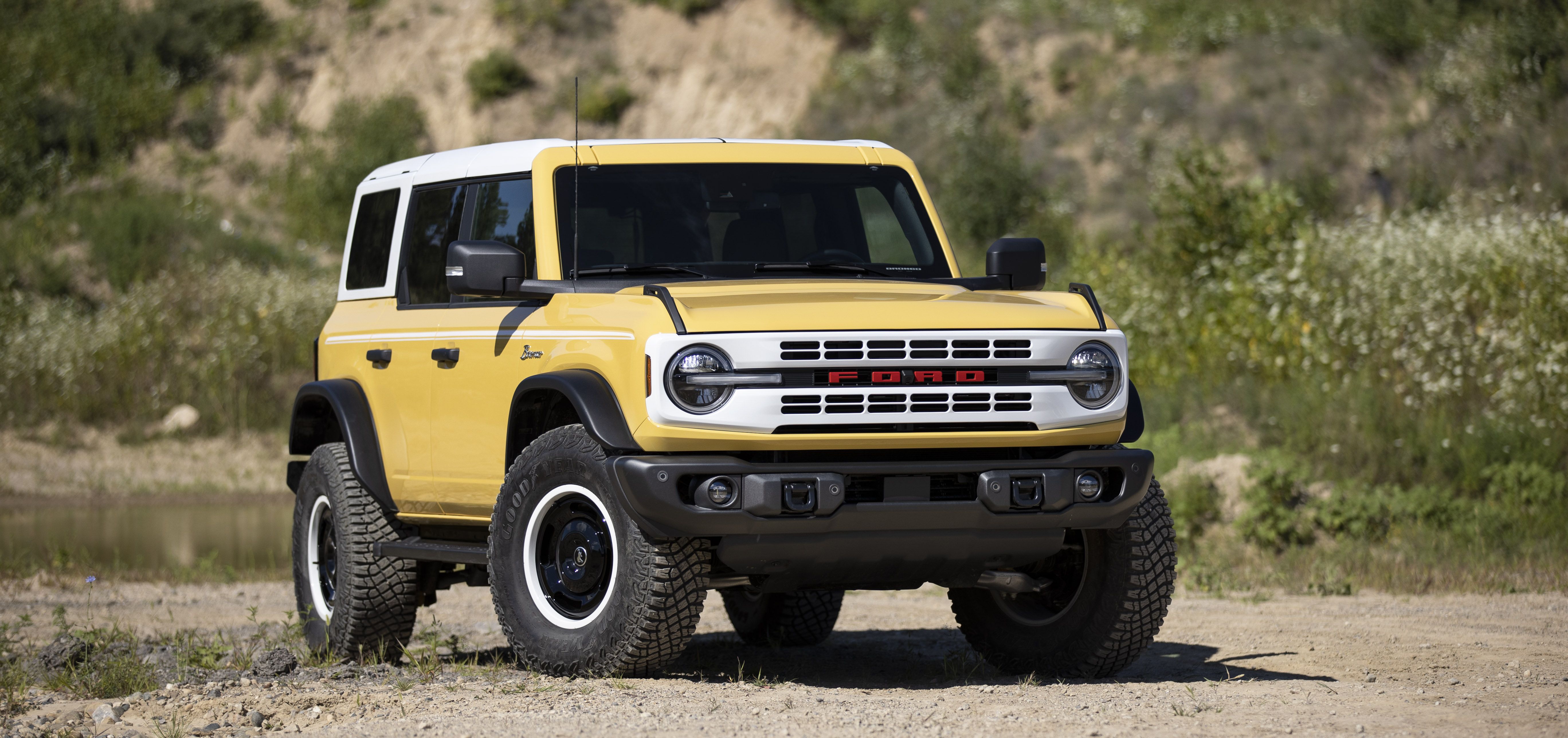 2023 Bronco Trim Packages 2023 Ford Bronco Heritage Edition Everything You Need To Know