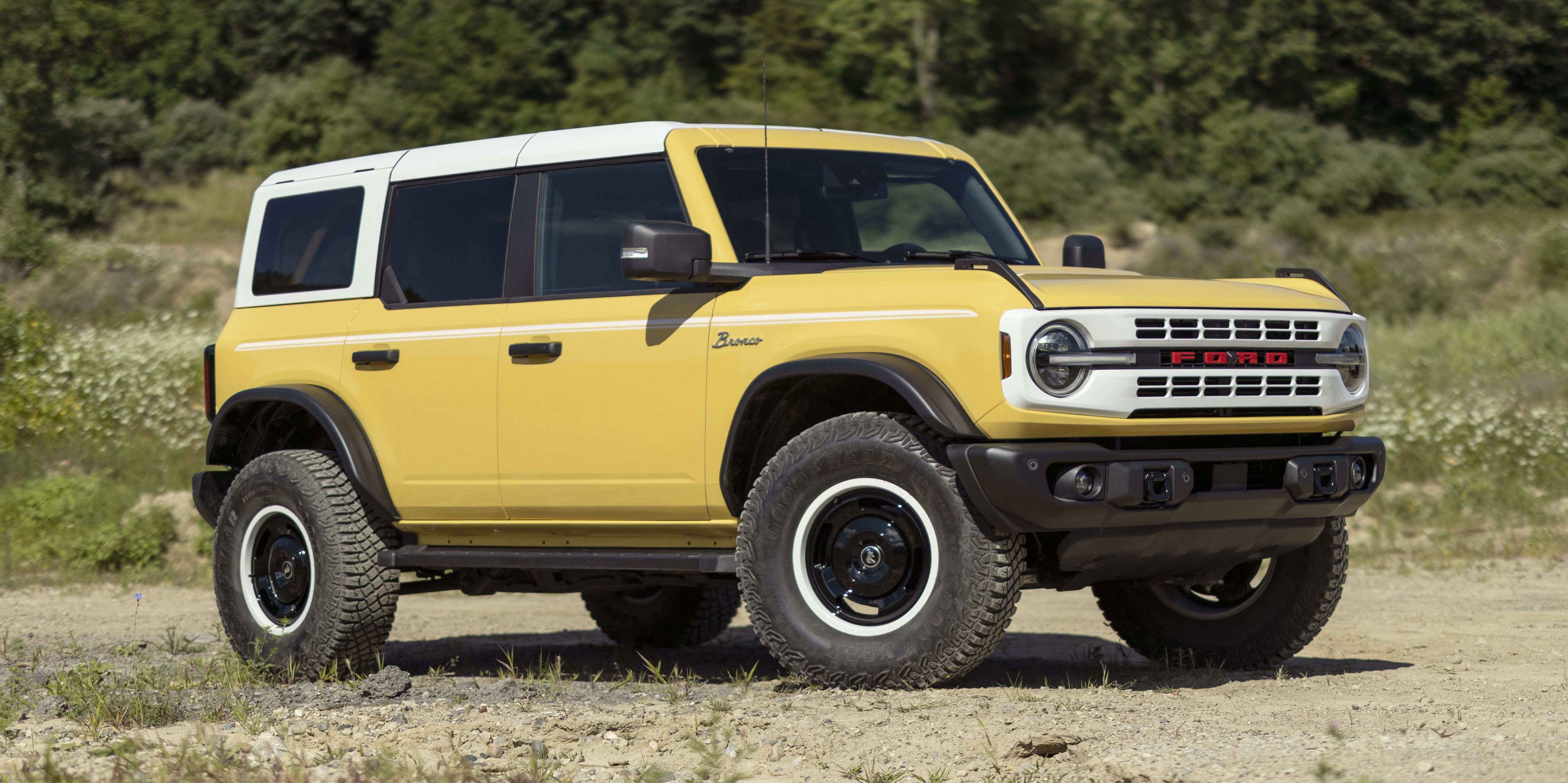2023 Ford Bronco Heritage Edition Goes Full Retro