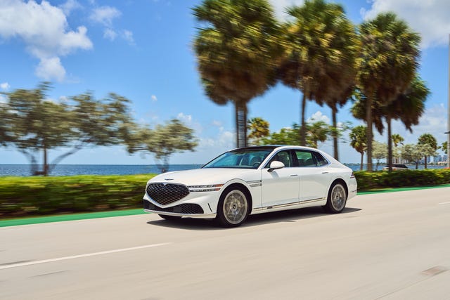 2023 genesis g90