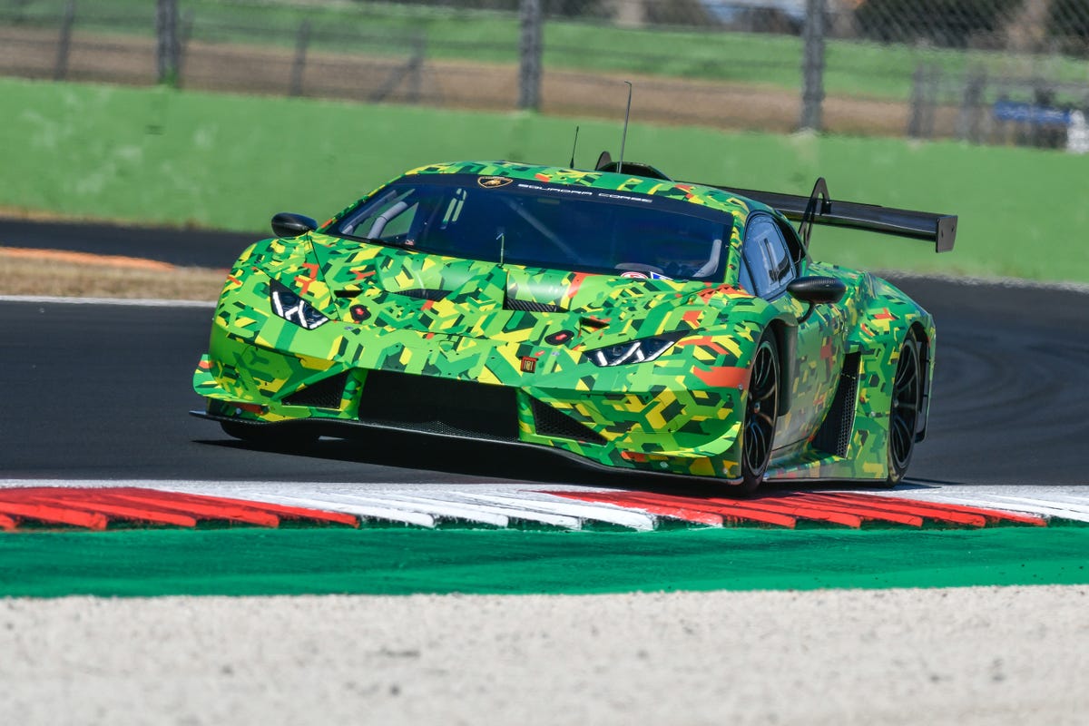 Here's Your First Look at the 2023 Lamborghini Huracán GT3