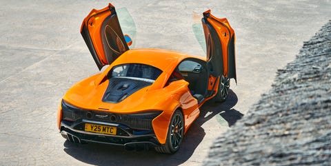 2023 mclaren artura