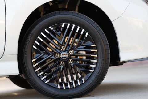 nissan leaf 2023