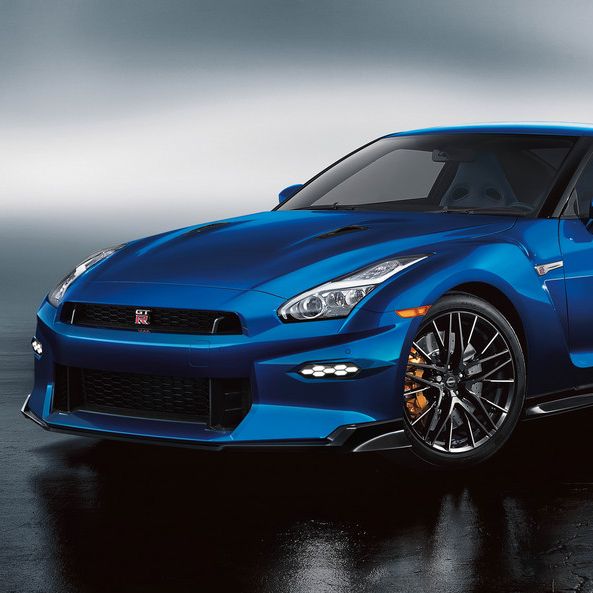 Nissan GT-R Gets Striking Limited-Production T-Spec Takumi and Skyline Editions