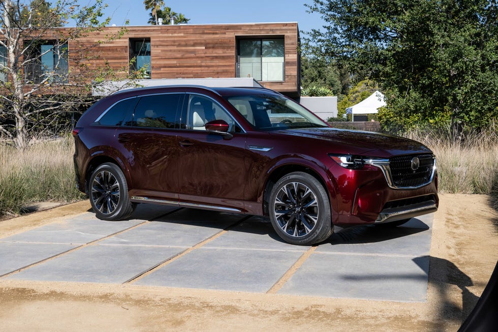 2024 Mazda CX90 Aims High with a Powerful InlineSix, Elegant Looks