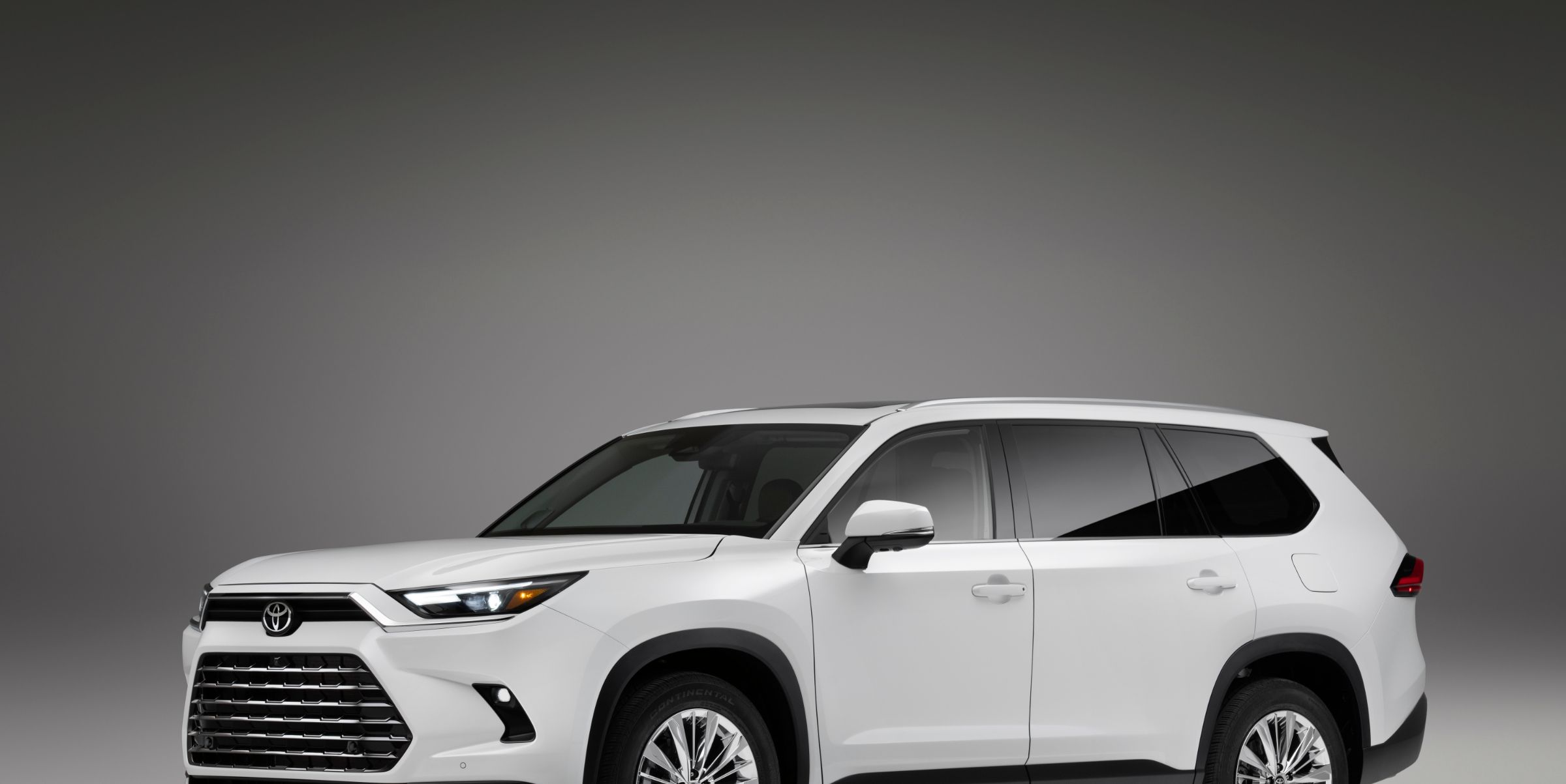 2024 Toyota Grand Highlander Expands Space for People and Cargo