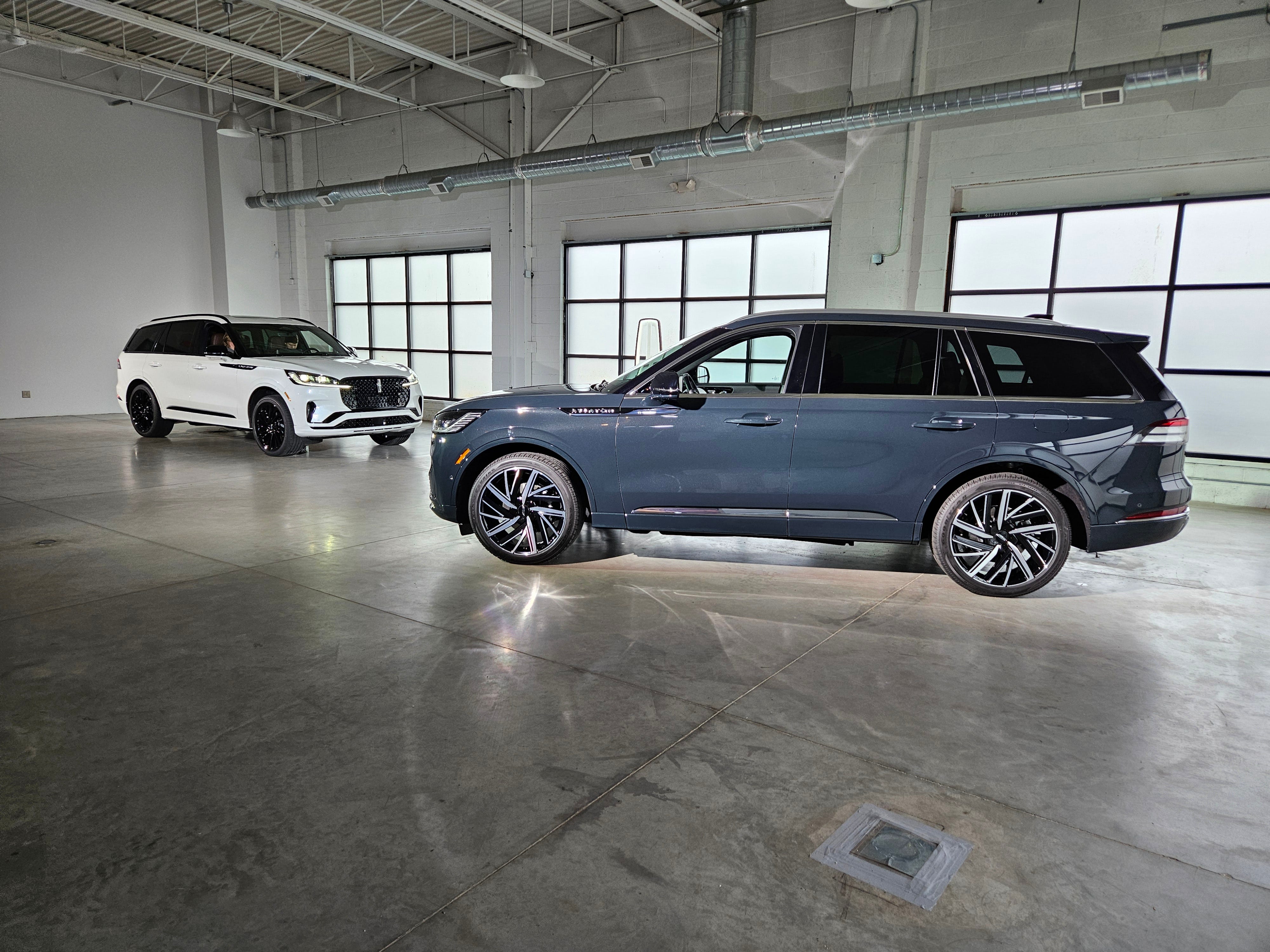 2025 Lincoln Aviator SUV Pushes Connectivity, Standard BlueCruise