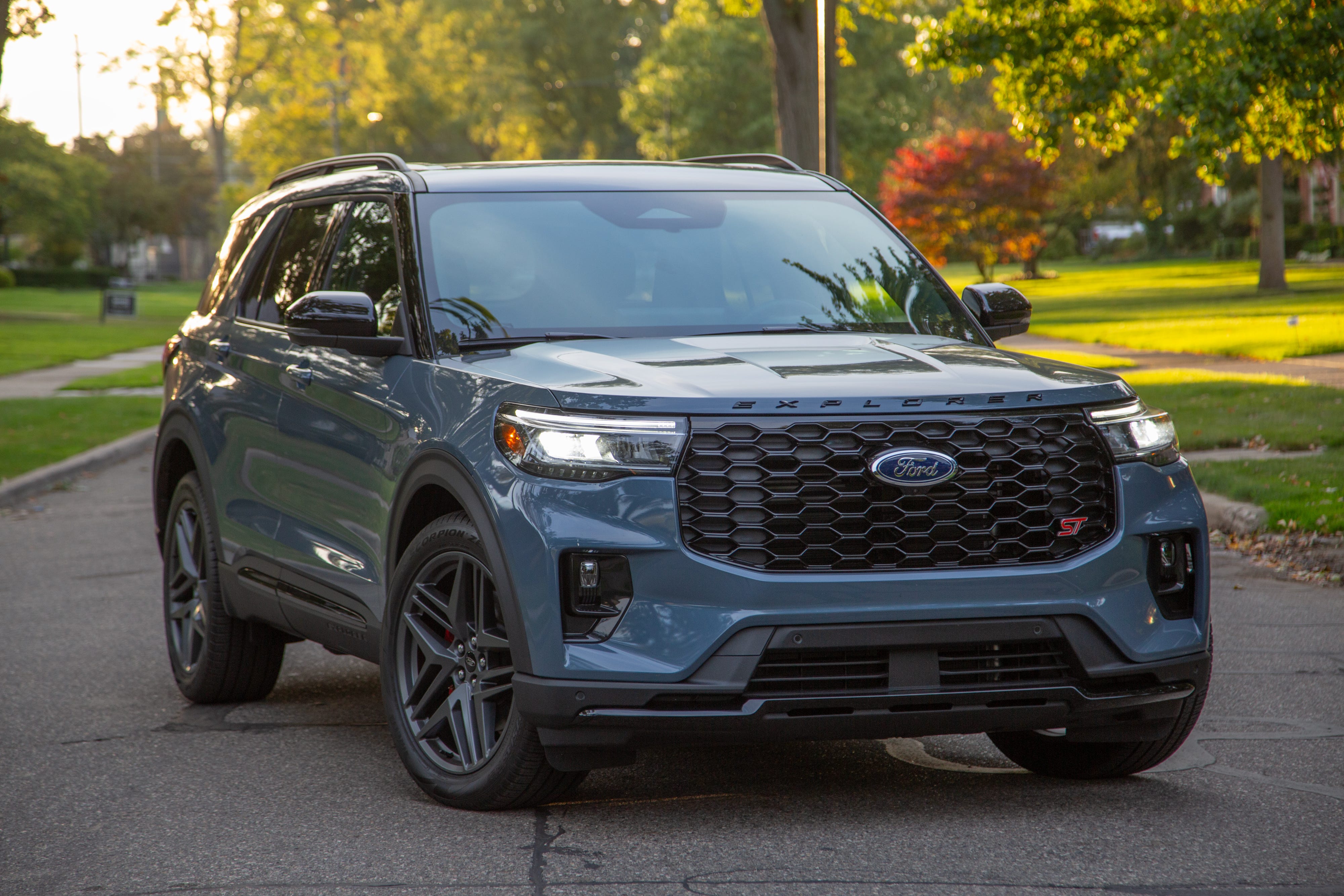 The 2025 Ford Explorer ST Is a Slightly Spicier Take on the Family SUV