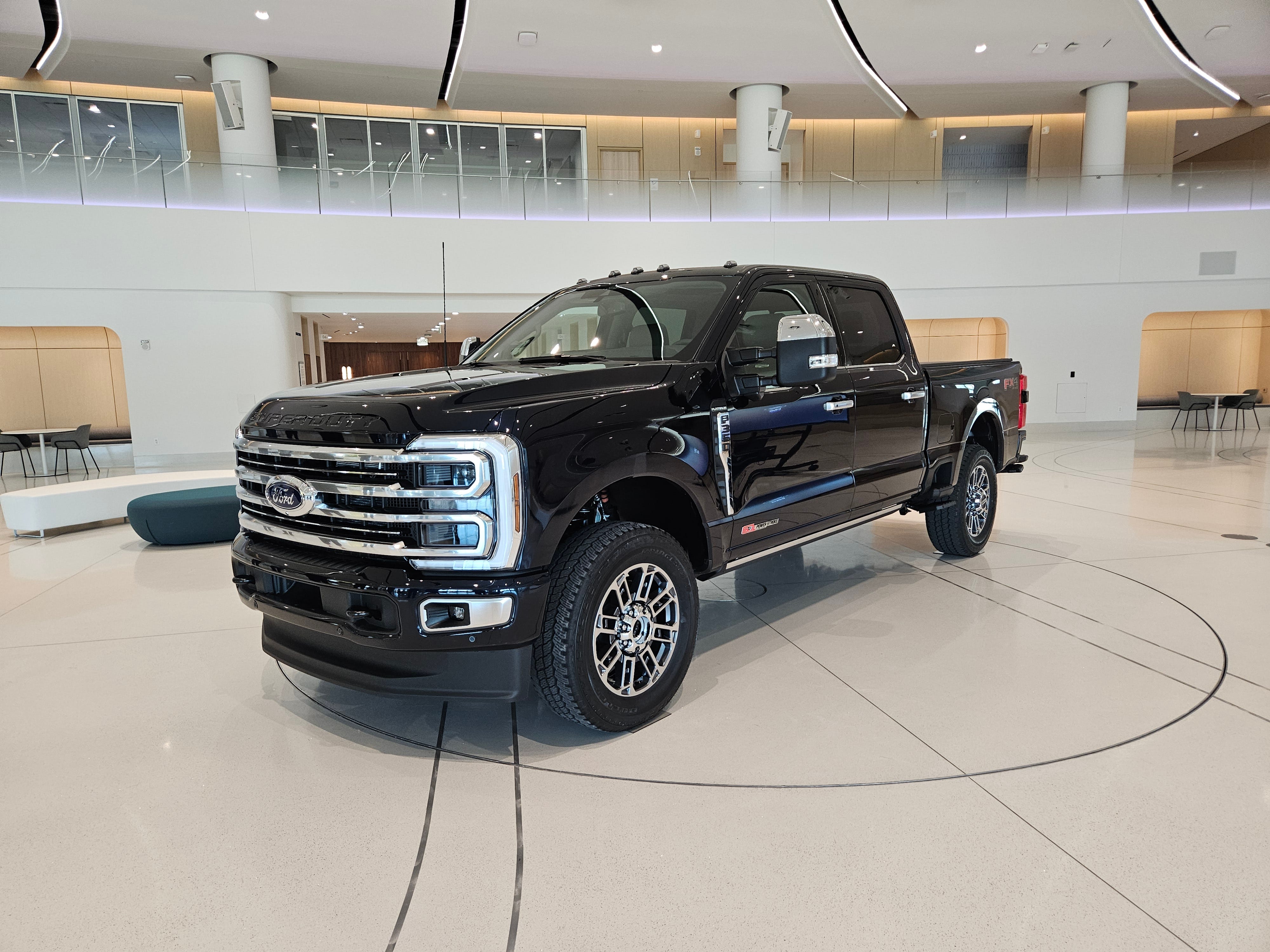 2025 Ford Super Duty Pushes Premium Truck Pricing Even Higher