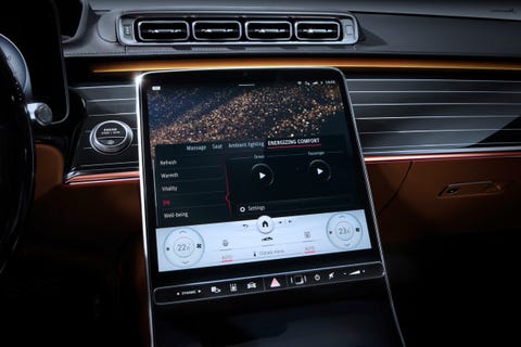 21 Mercedes Benz S Class S Interior Is All About The Screens