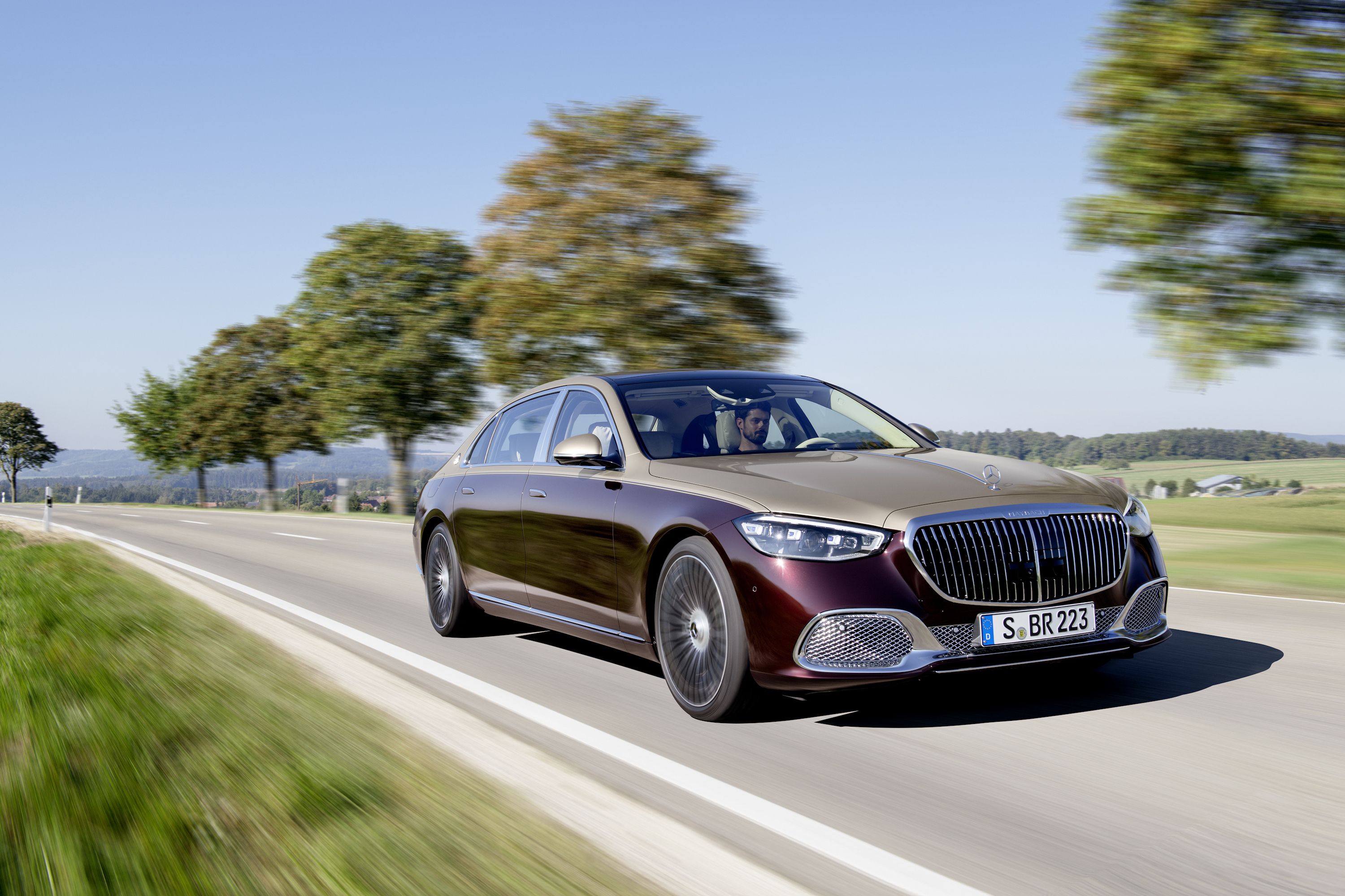 21 Mercedes Maybach S Class Is Over The Top