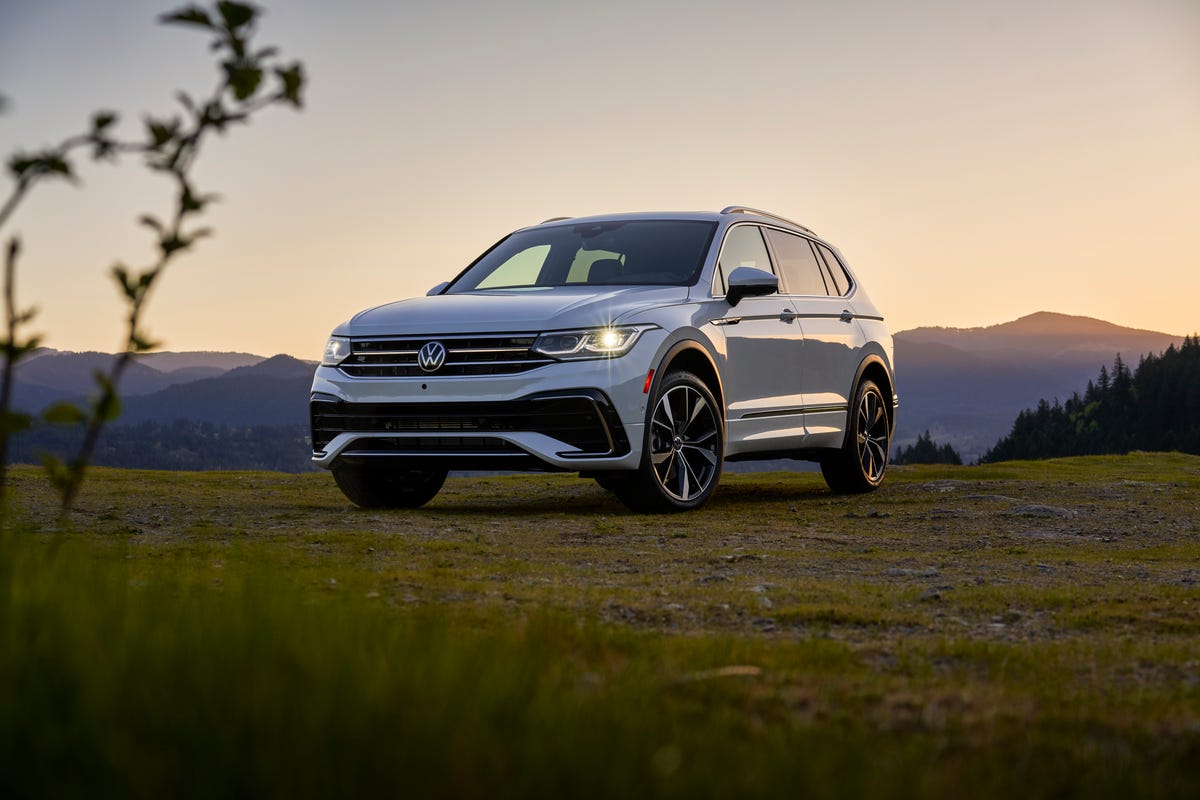 The VW Tiguan Is Fancier and More High-Tech for 2022