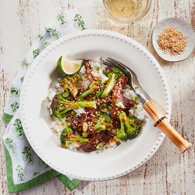 best easy weeknight beef and broccoli stirfry