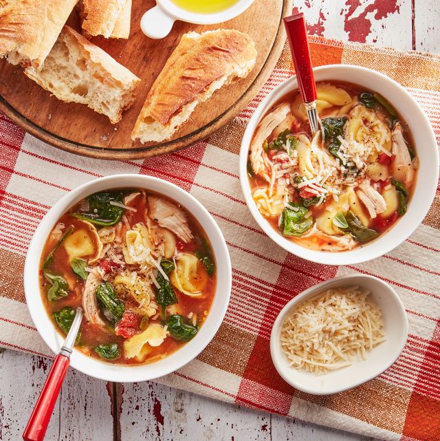 easy chicken and spinach tortellini soup