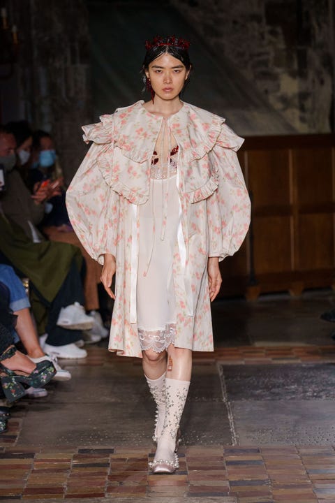 simone rocha210920 lfw ss22london fashion week spring summer 2022credit ben broomfieldcredit social photobenphotocopyright ben broomfield photography07734 852620photobenbroomfieldcomwwwbenbroomfieldcom