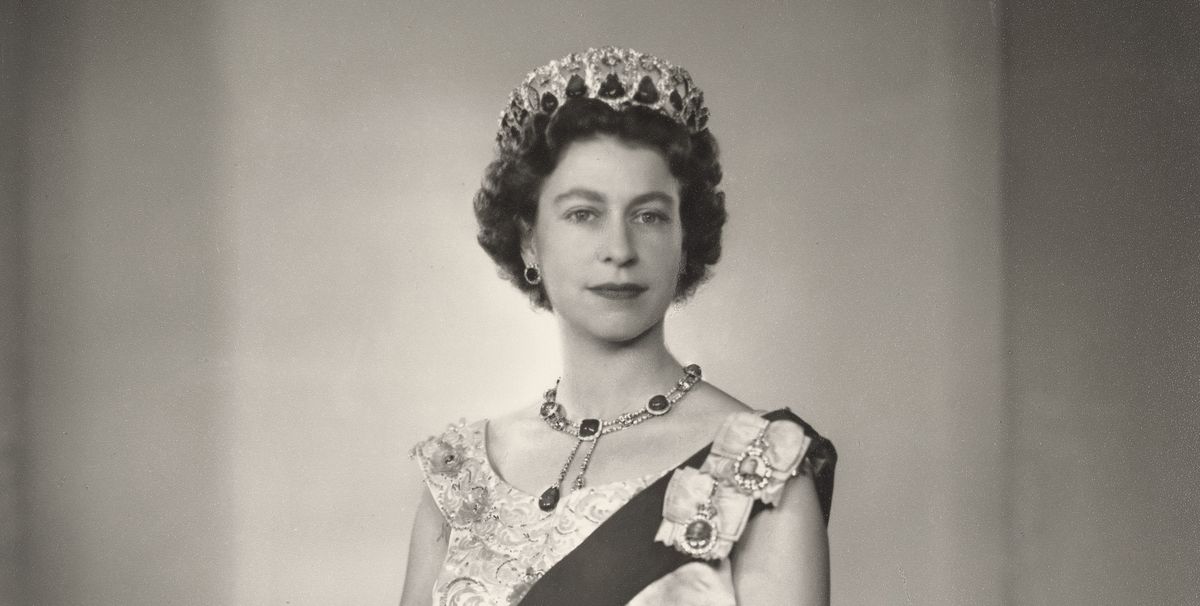 How to See Queen Elizabeth’s Personal Jewelry Collection This Summer