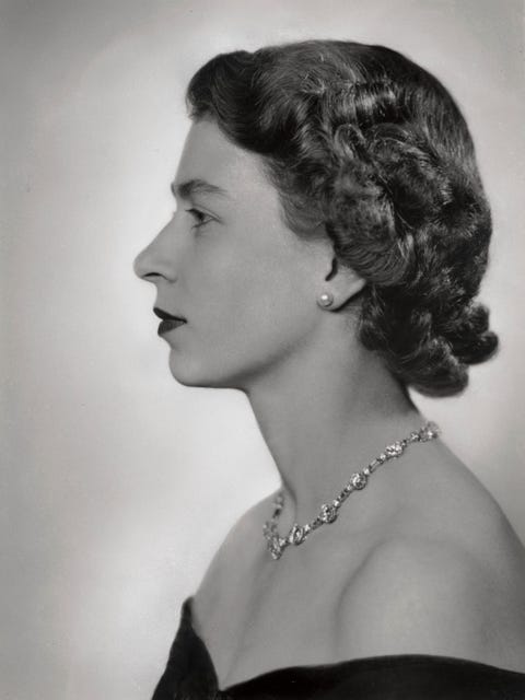 First Official Portraits of Queen Elizabeth From 1952 — Photos