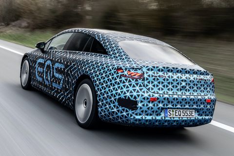 mercedes benz eqs electric vehicle sedan luxury 2022