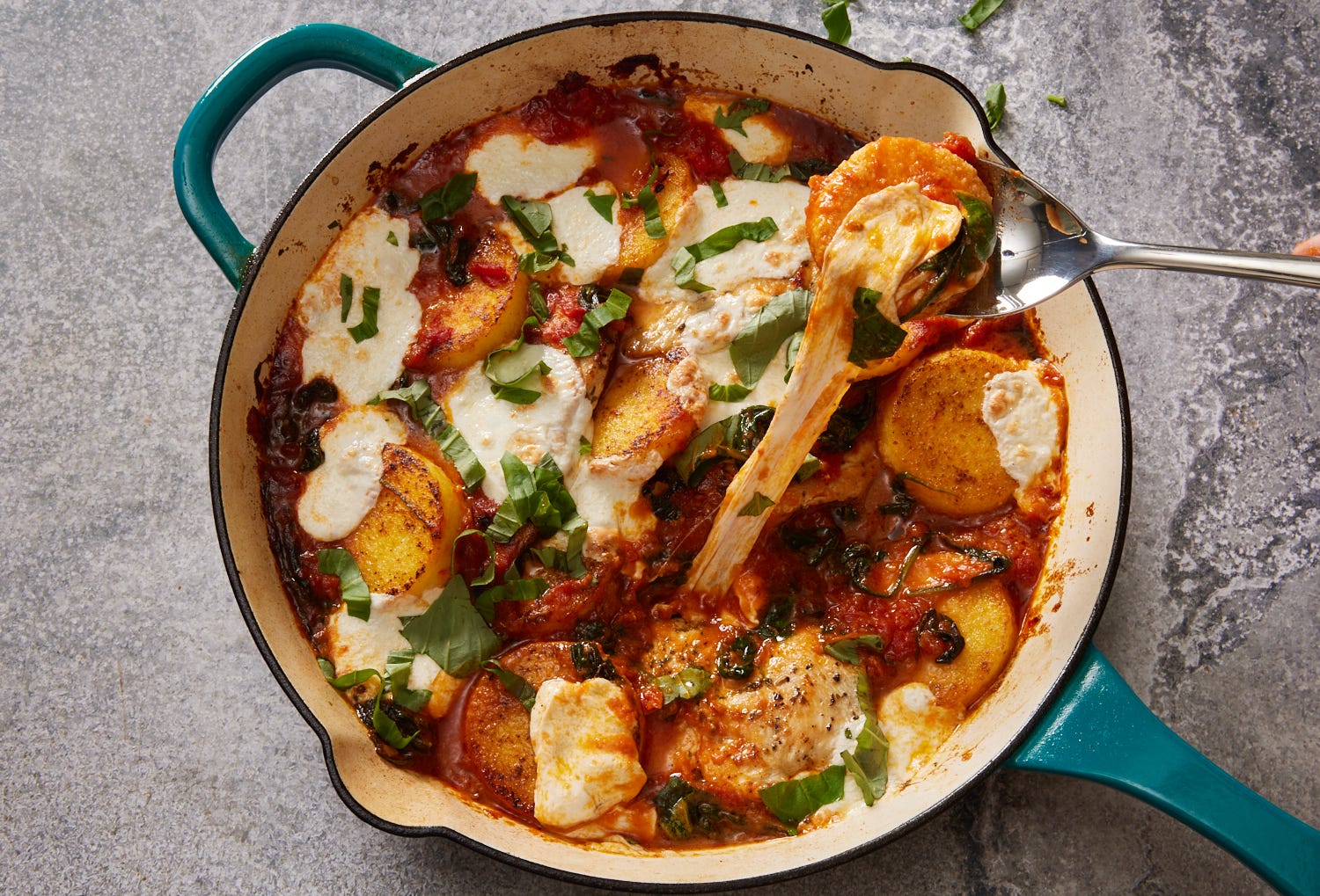 Caprese Chicken & Polenta Bake Is The One-Pot Dinner Of Your Dreams