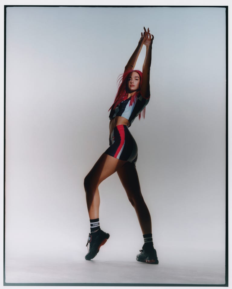 22aw-sp-dua-lipa-flutur-drop-2-005-16575