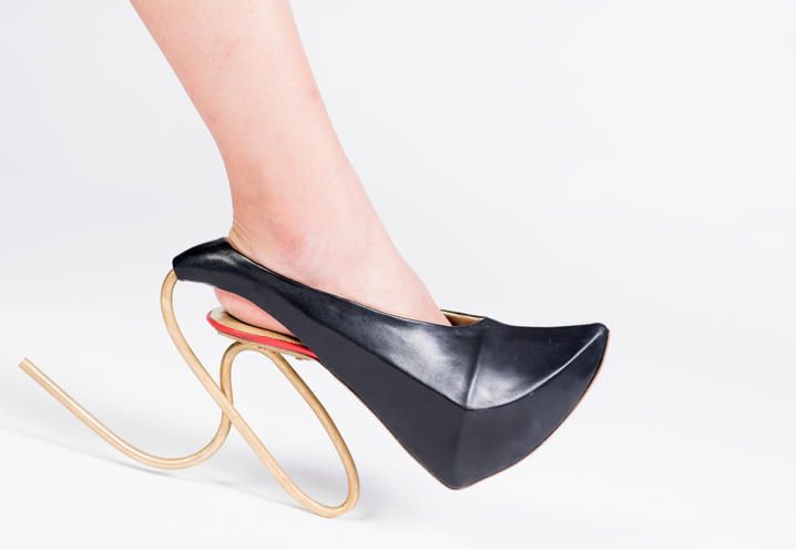 scarpe tacco strane