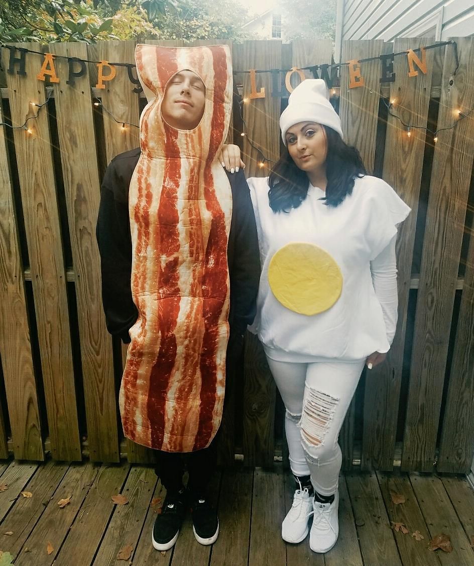 75 Best Couples Costumes 2021