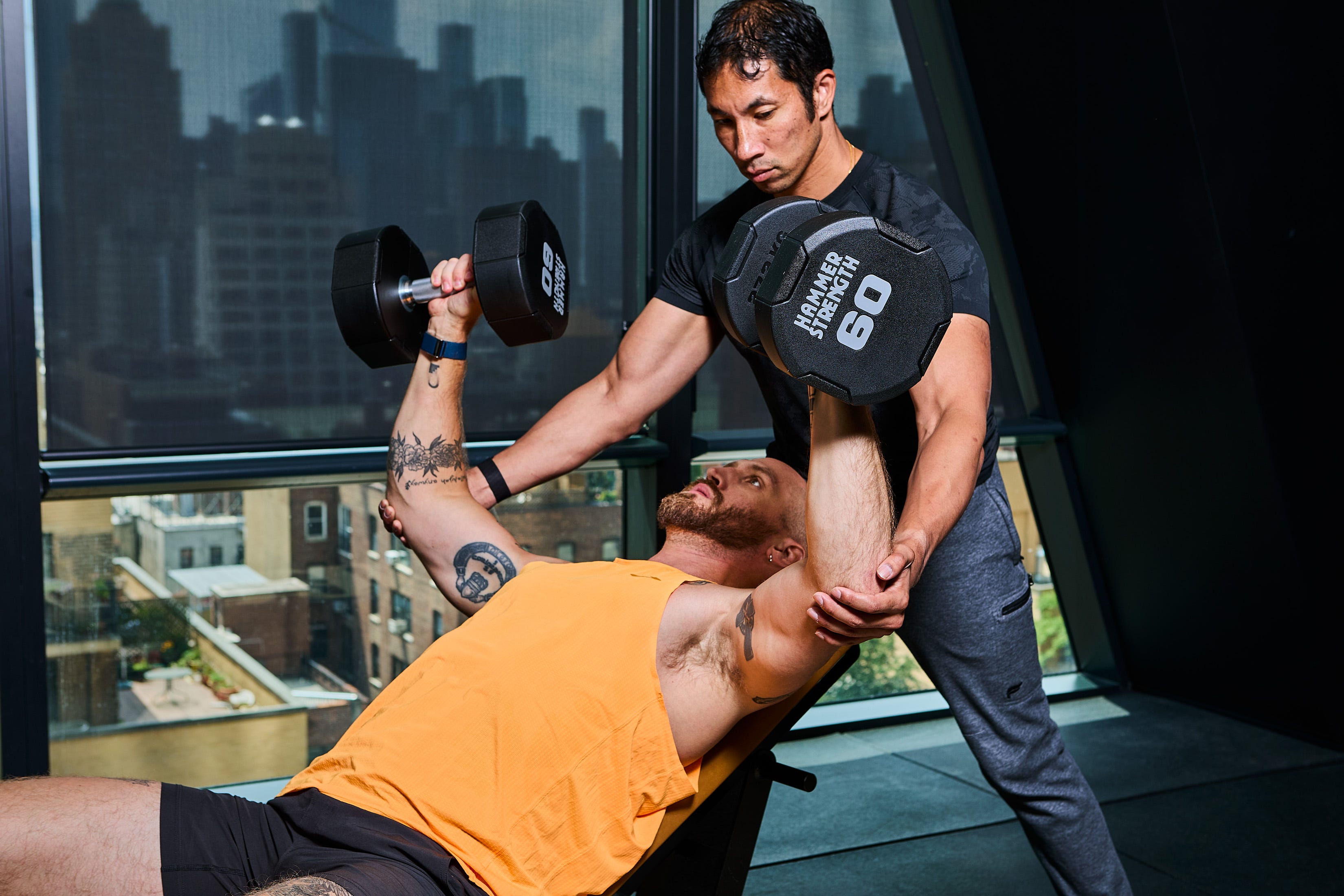 The Right Way to Spot Upper Body Lifts