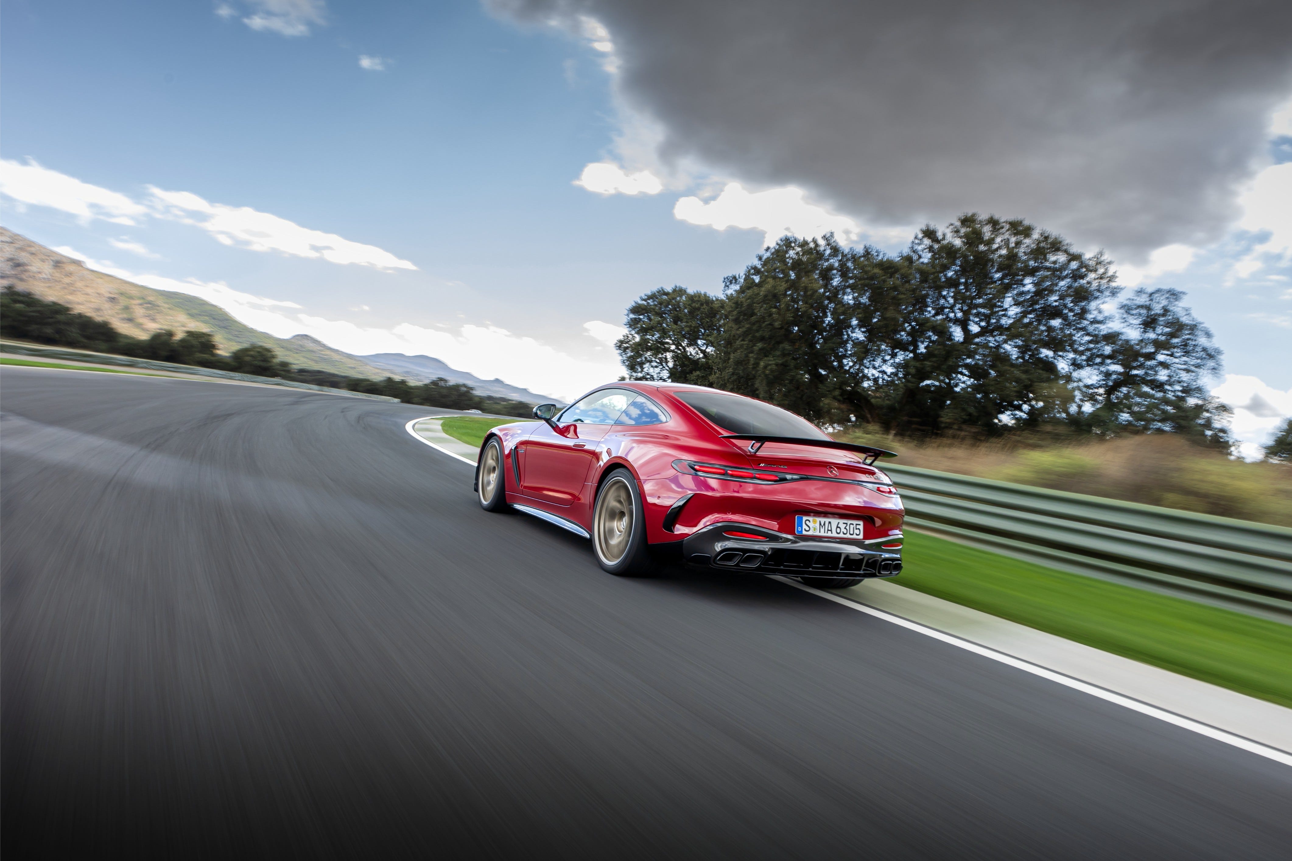 The 2025 Mercedes-AMG GT 63 Pro Can Take The Heat