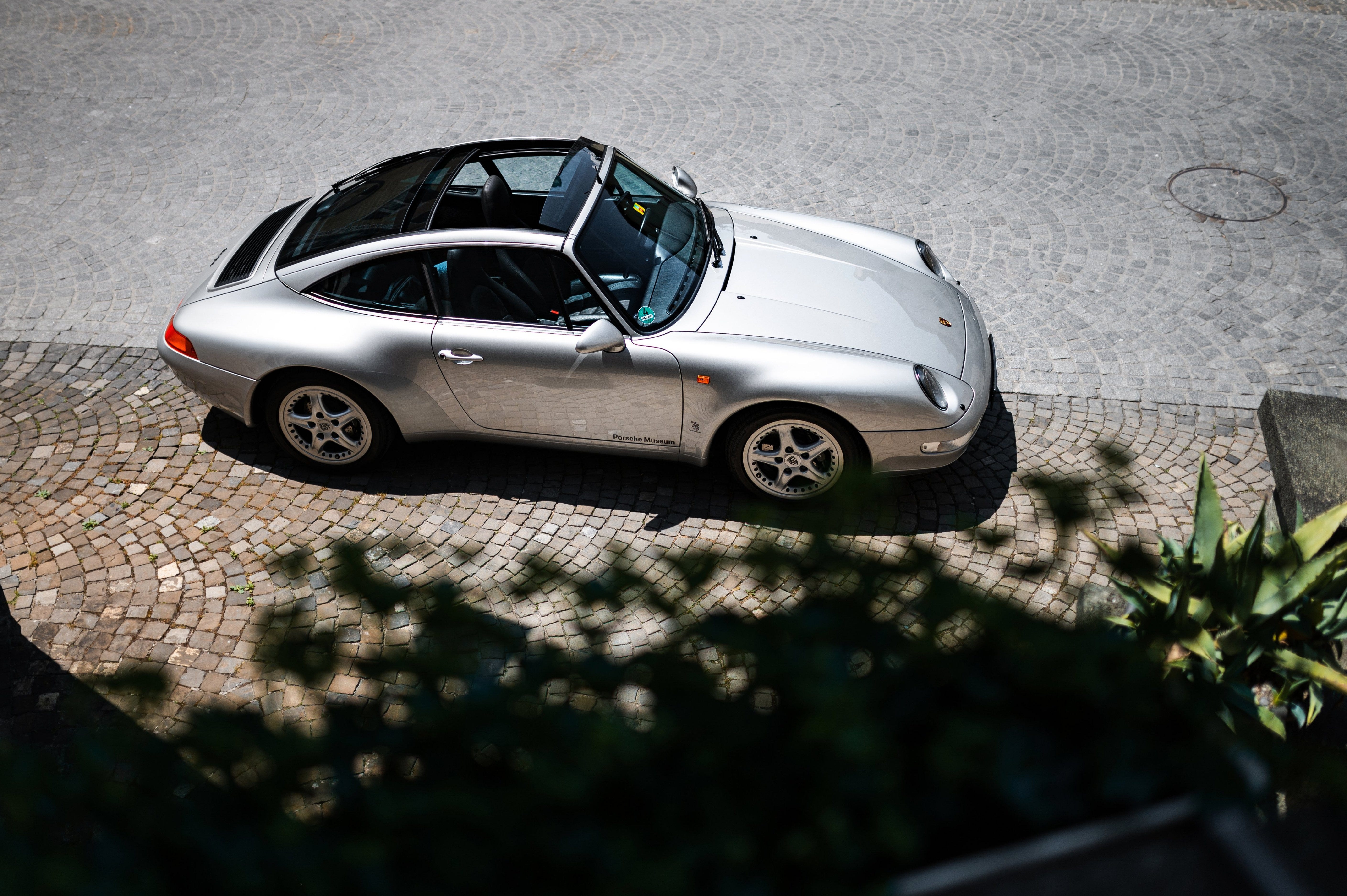 Porsche 993 Owner to Receive $150K from Mechanic Who Kept Her Car for 11 Years