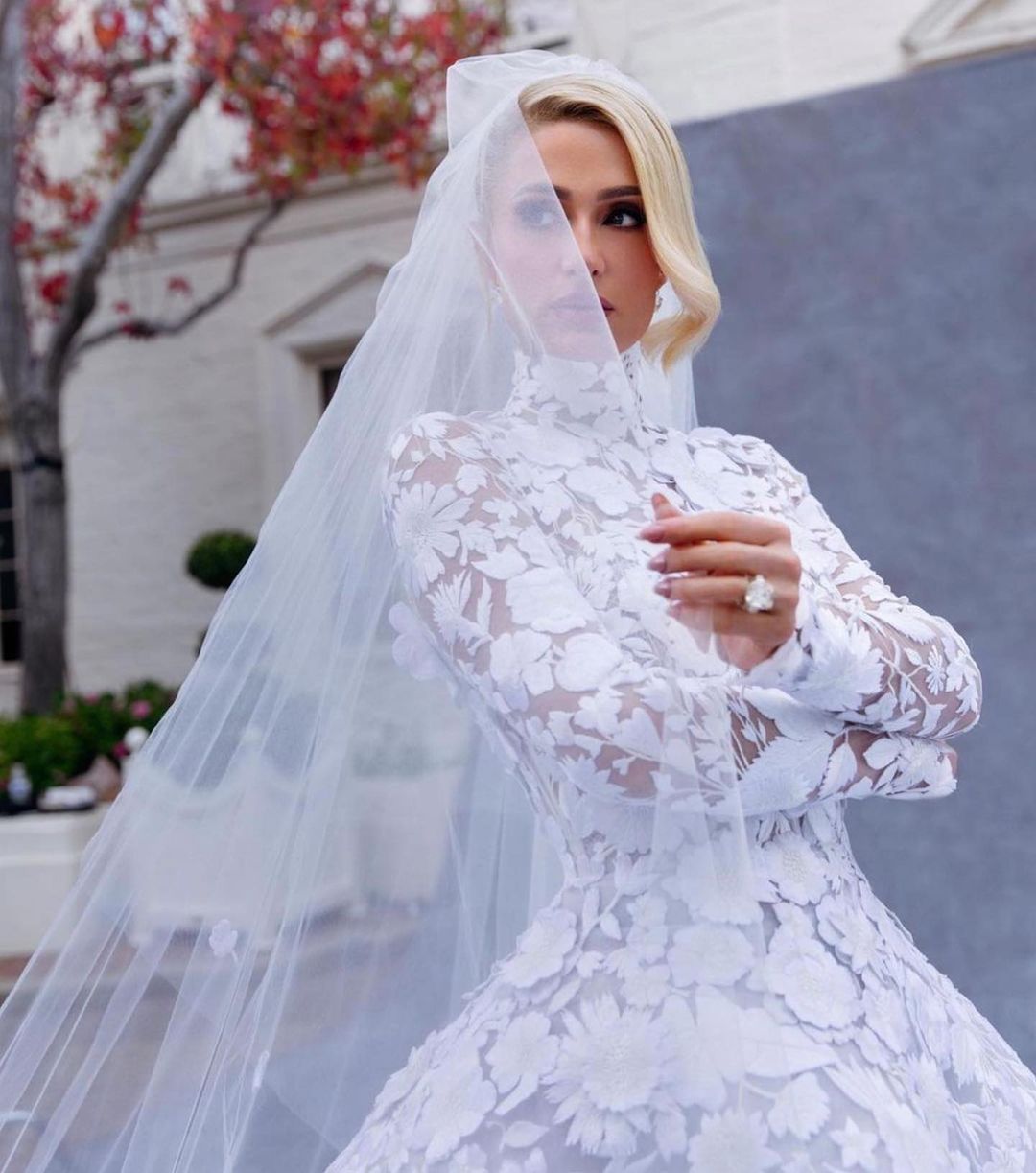 5 vestidos de novia de Paris Hilton inspirados en diseños famosos