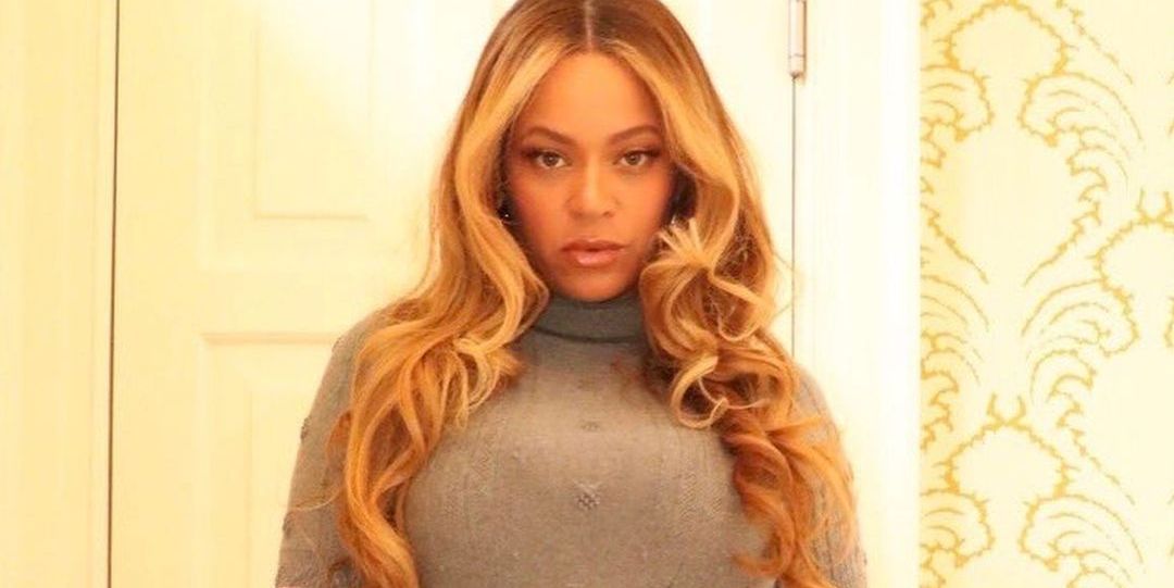 Beyoncé Wears Preppy Thom Browne Top and Mini Skirt