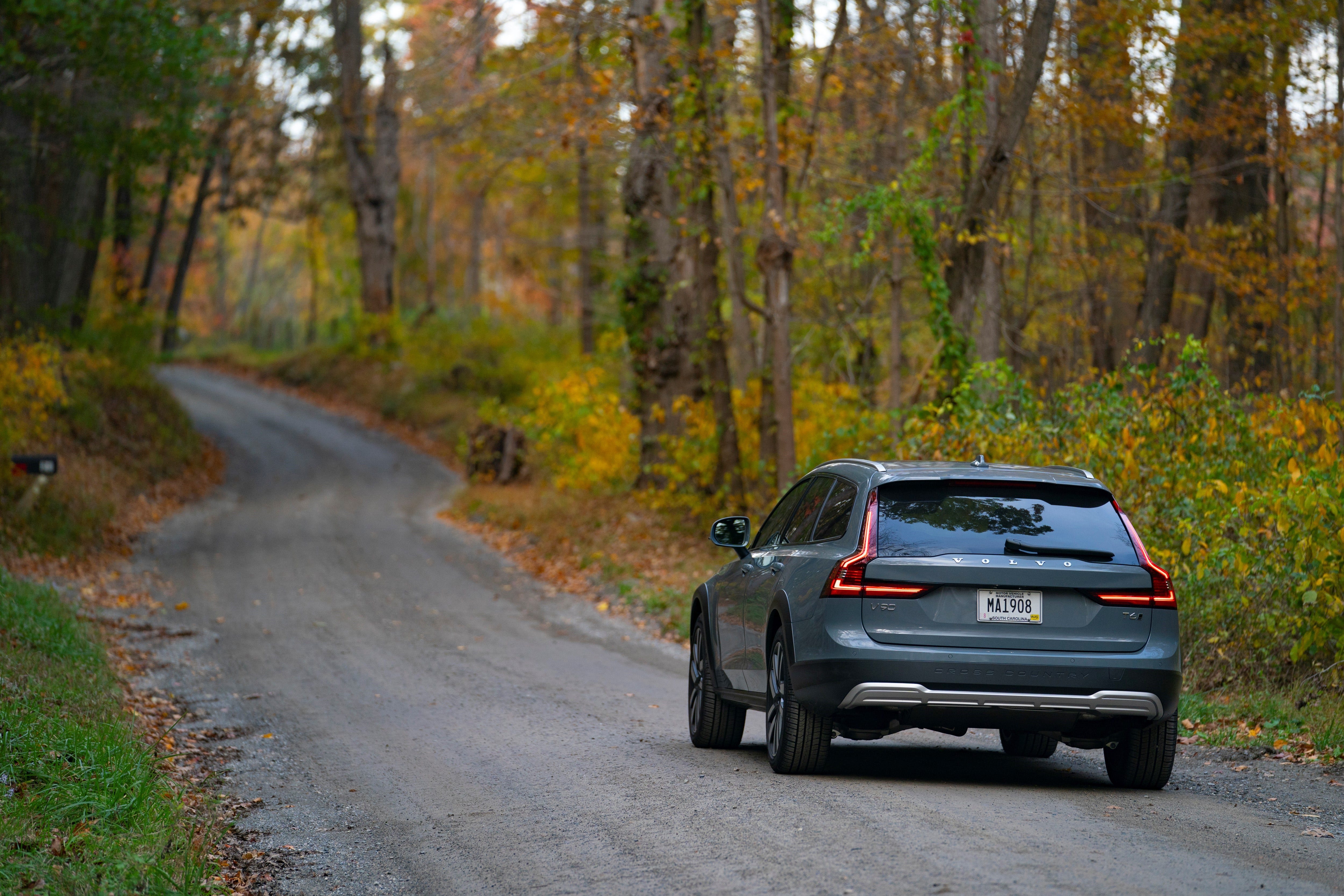 The Volvo V90 Cross Country Is a Soothing Station Wagon