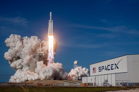 Falcon Heavy Launches To Become The Most Powerful Rocket In