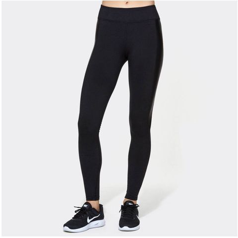 The Absolute Best Pair of Black Leggings Have Finally Been Found ...